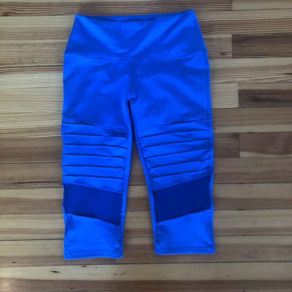 Lavaloka blue cropped Moto leggings with mesh